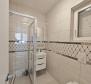 Apartament 200 metrów od morza w Smokvicy Krmpotskiej, Novi Vinodolski, w rezydencji z basenem - pic 9
