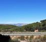 Ackerland zu verkaufen, 24.000 m², mit einem 60 m² großen Steinobjekt in der Gegend von Jelsa auf der Insel Hvar - foto 8