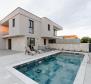 Maison jumelée exclusive avec piscine sur l'île de Pag 