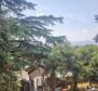 House of 6 units in Novi Vinodolski, mere 150m from the sea 