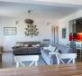 Beautiful family apartment with terrace and garage by the sea in Banjole. for sale 
