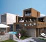 Villa moderne au bord de l'eau en construction à Prizba, village paisible sur l'île de Korcula 