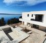 Villa moderne avec piscine, deuxième rangée de la mer avec vue panoramique sur la mer, Starigrad, à vendre 