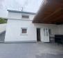 Sehr günstiges Haus in Crikvenica mit Meerblick, 590 m vom Meer entfernt, zu verkaufen 