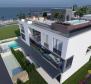 Complexe haut de gamme en bord de mer avec piscine et garage souterrain dans la région de Zadar, à vendre 