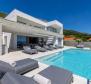 Außergewöhnliche moderne Villa mit Panoramameerblick in der Nähe von Split, zu verkaufen 