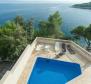 Immeuble de 6 appartements en première ligne de mer sur l'île de Brac 