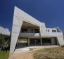 Supermoderní vila vyspělé architektury v Kaštel Štafilič jen 400 metrů od pláže - Le Corbusier by ji miloval 