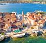 Maisonette-Wohnung von 126m2 in der Nähe der Stadt und der Strände in Umag 