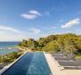 Villa glamourueuse nouvellement construite sur l'île d'Ugljan, en première ligne face à la mer 