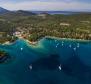 Terrain à vendre à Artatore, Mali Losinj, à seulement 100 mètres de la mer 