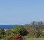 Baugrundstück mit Projekt und Meerblick in der Gegend von Porec 