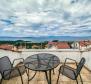 Appartement avec vue imprenable sur la mer et prix incroyablement bas à Njivice, Omišalj 
