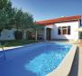 Villa en pierre rénovée avec piscine à Marcana 