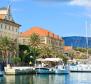 Urban land plot in Starigrad area only 400 meters from the sea 