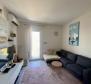 Two-bedroom apartment with sea views in Novigrad 