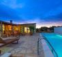Two houses with swimming pool in an ideal location in Pula 