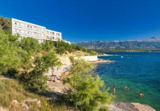 Neues Hotel in erster Strandlinie am Strand in der Gegend von Zadar mit Spa-Center zu verkaufen! 