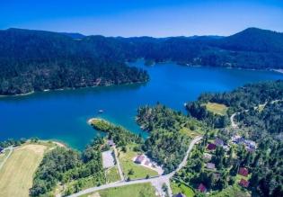 Fantastická investiční nemovitost u jezera v Chorvatsku 