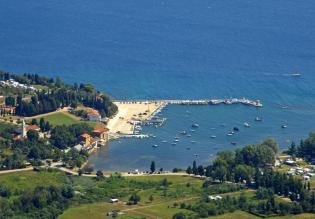 Building land 100 m from the sea, 2535 m2, Umag 