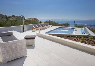 Erstaunliche neue moderne Villa mit Meerblick in Makarska 