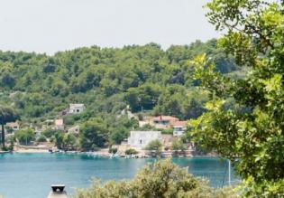Charming detached house with sea views for sale in Rogac on Solta island, Rogac 