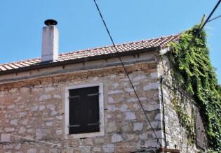 Renovated spacious three bedroom house with terraces, sauna in Jelsa on Hvar island 