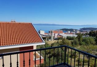 Luxuriöse 3-Zimmer-Wohnung zum Verkauf in Makarska 