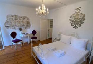 Renovated apartment in Old Rovinj town just 100 meters from the sea 