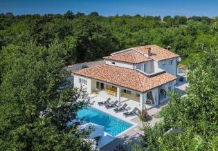 Luxurious spacious villa in the area of touristic Rabac and Medieval Labin 