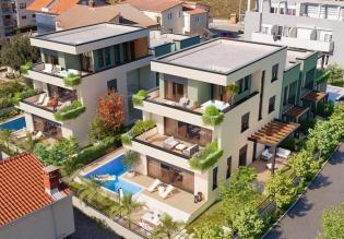 Luxurious apartments with panoramic terraces just 100 meters from the sea 