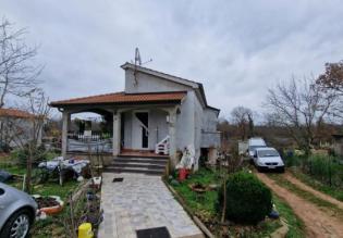Haus zum Verkauf in der Gegend von Poreč 