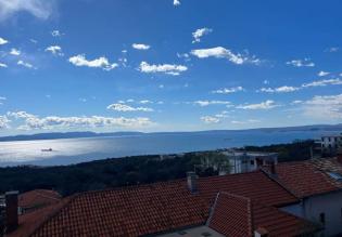 Semi-detached house with 5 apartments in Kostrena with breathtaking sea views 