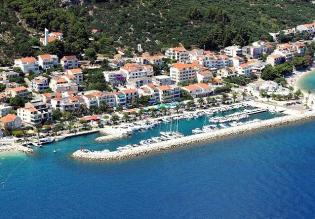 New apartments in Tucepi 80 meters from the beach 