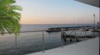 Stunning seafront villa in Rijeka with panoramic glazing - pic 9