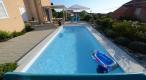 Nice villa of two apartments just 100 meters from the sea in popular and friendly Petrcane! - pic 1