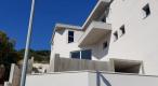 Apart-house of 4 apartments in Podgora, just 200 meters from the sea - pic 10