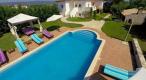 Luxury villa on a large land plot 4136 m2 in a rustic area - pic 2