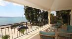 Fantastic offer - seafront villa for sale in Kastela, within greenery - pic 4
