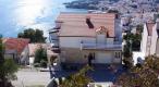 Apart-house in Baska Voda with fascinating sea views, just 100 meters from the beach! 