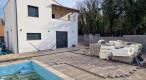 New semi-detached villa with swimming pool only 400 meters from the sea 