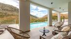 Elegant modern villa in Zrnovica near Split on 3700 sq.m. of land - pic 2