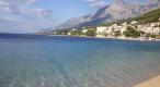 Land plot with older house for renovation in Baska Voda just 150 meters from the beach - pic 8